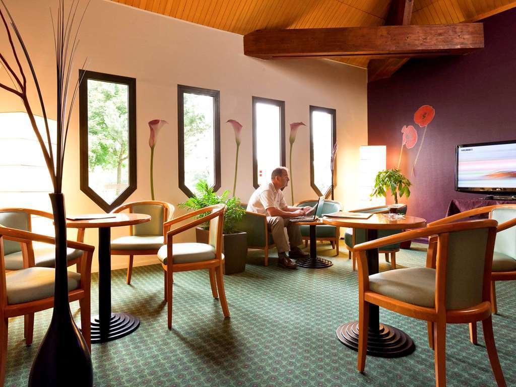Hotel Ibis Provins Restaurante foto
