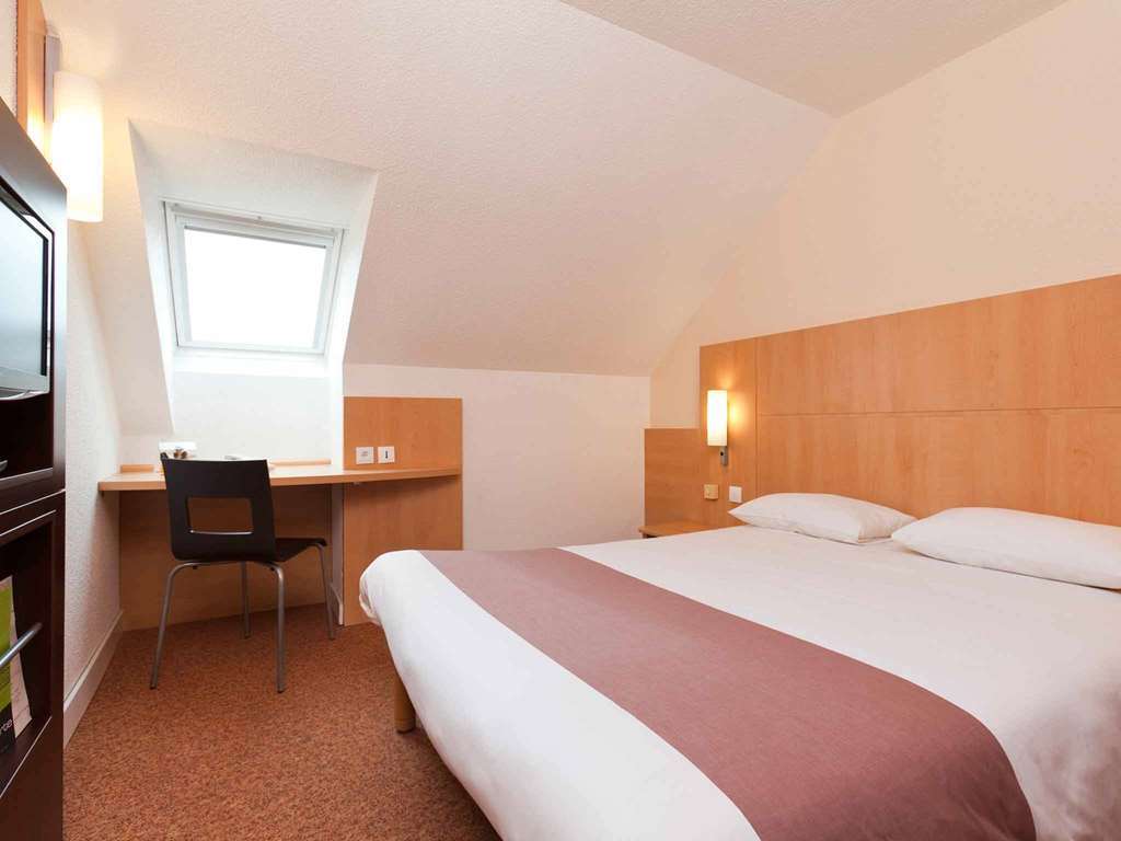 Hotel Ibis Provins Habitación foto